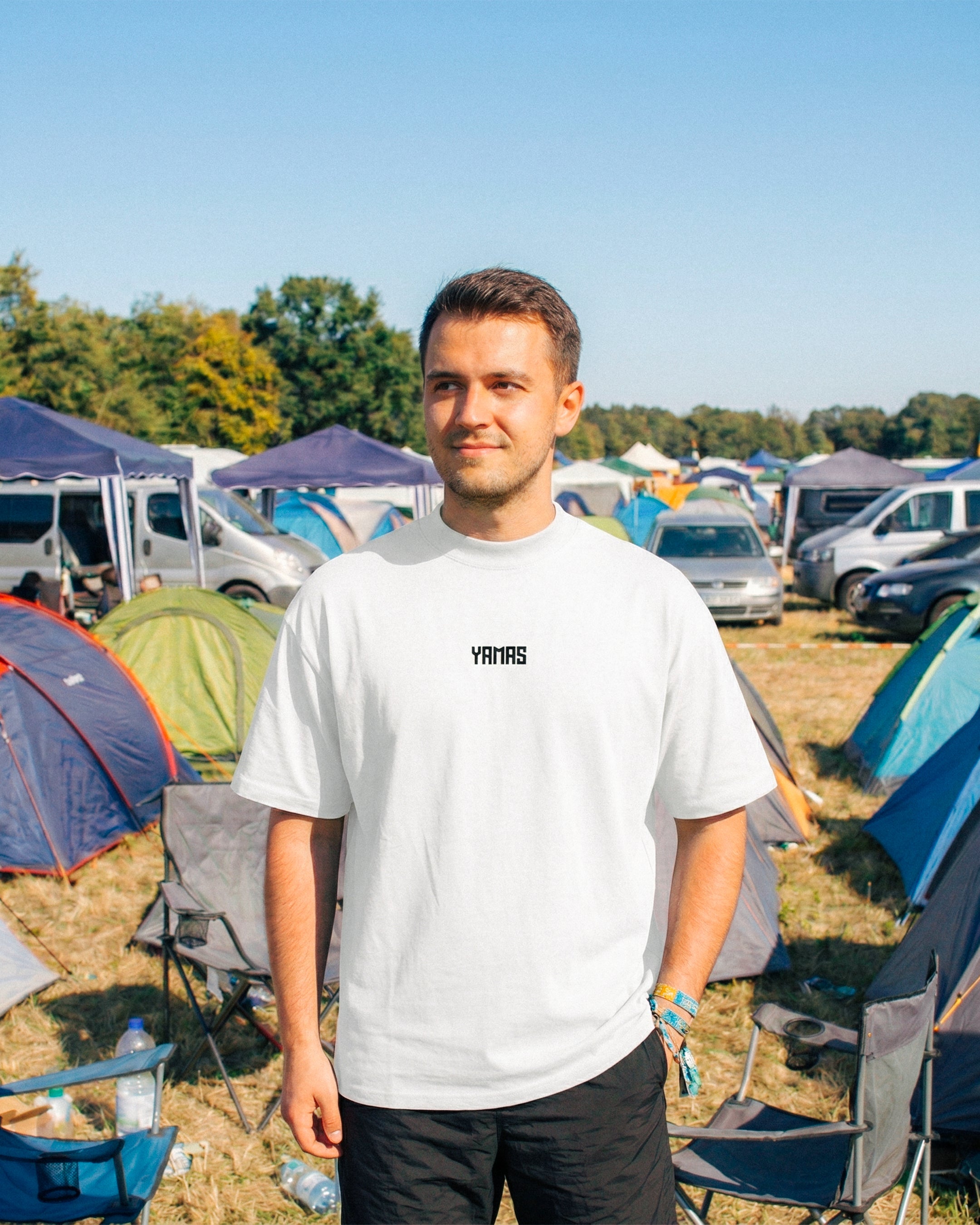 "Prost Cheers YAMAS!" Oversized Shirt - Weiß